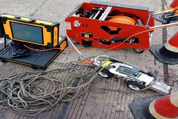 通道CCTV管道检测机器人